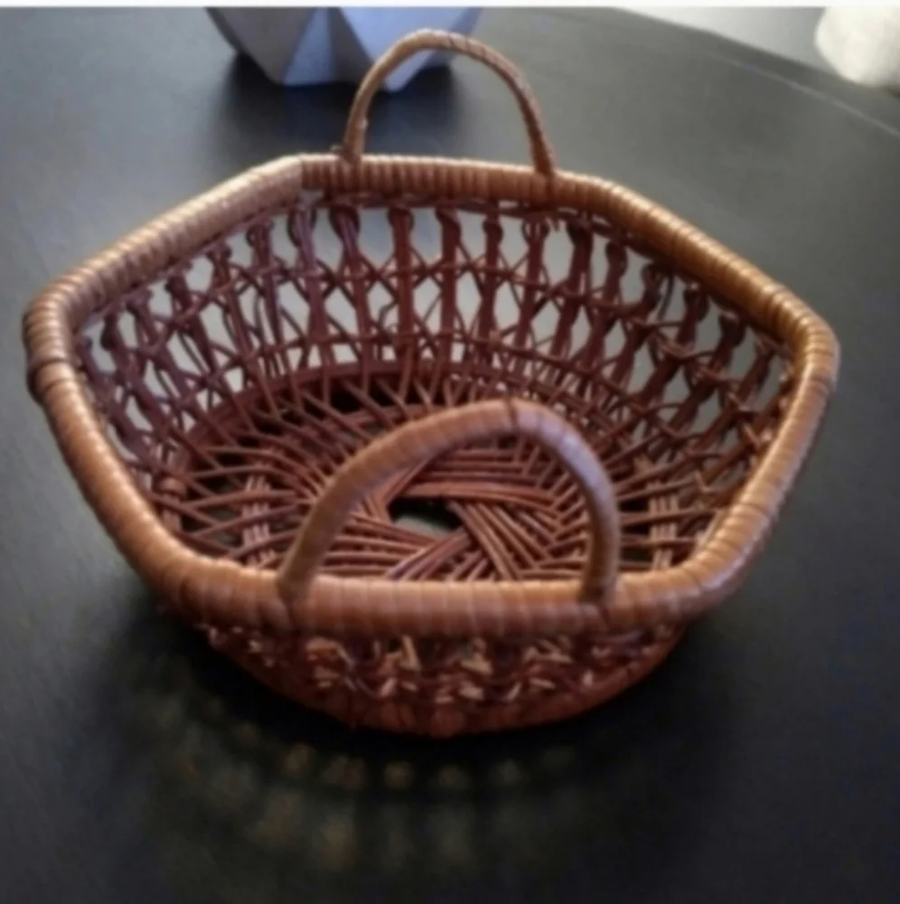 Small Octagon Shaped Wicker Rattan Basket 5.5